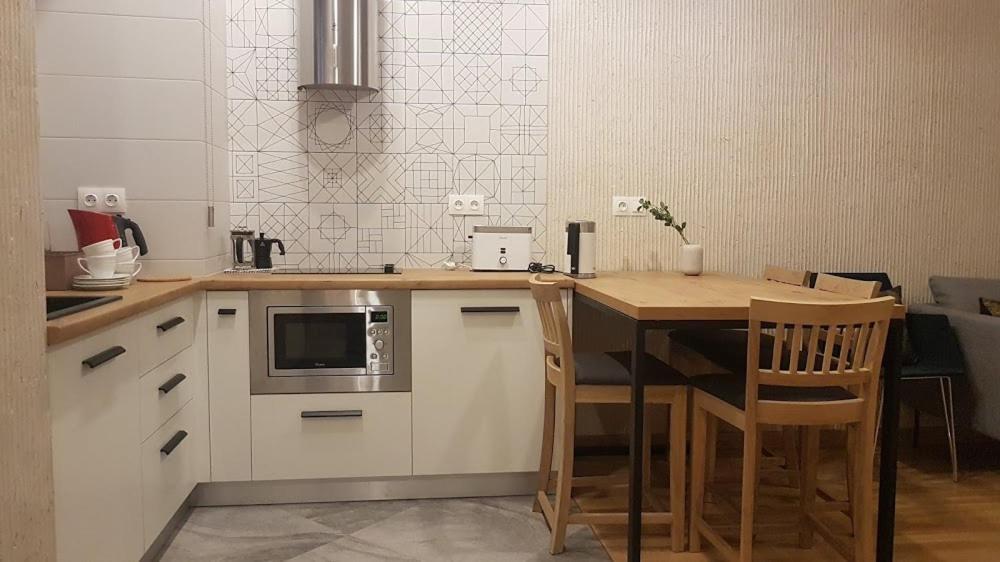 Lviv Wall Street Apt Luaran gambar